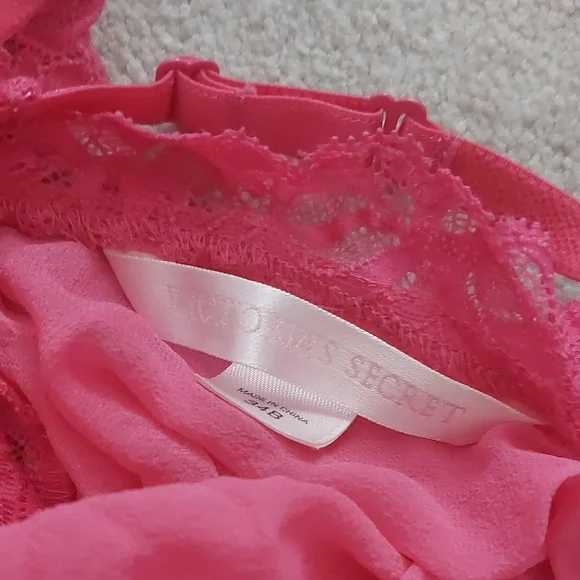 Victoria's Secret Vibrant Pink Chemise Set - Picture 4 of 4